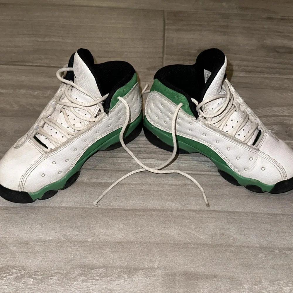 Boy Jordan 13s - Picture 6 of 7